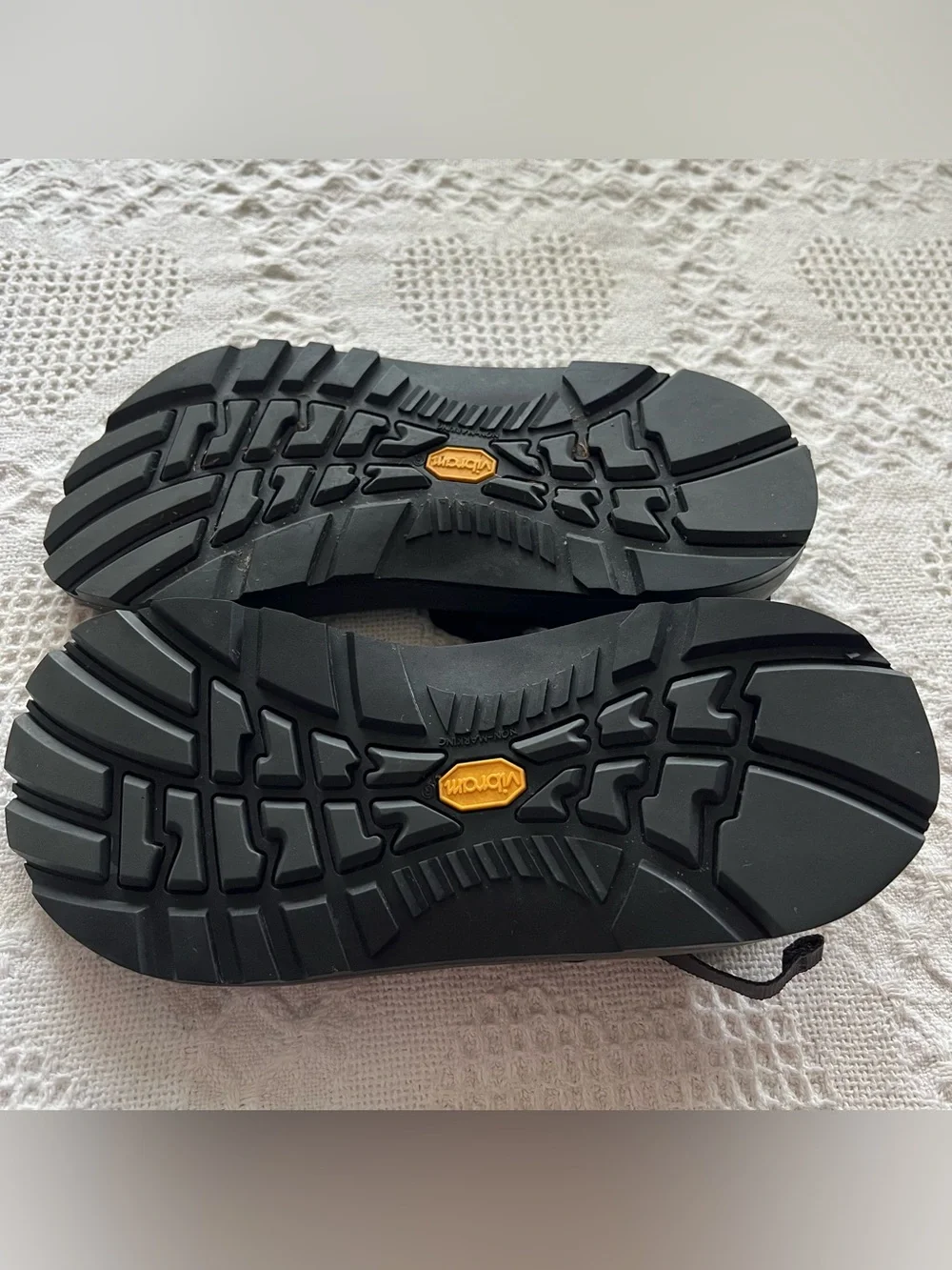 Chaco Men's Z/2 Adjustable Strap Classic Sandal Black Outdoor Adventure Size 10